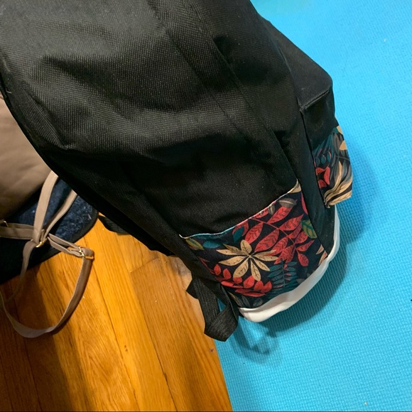 Floral Backpack - Picture 3 of 5